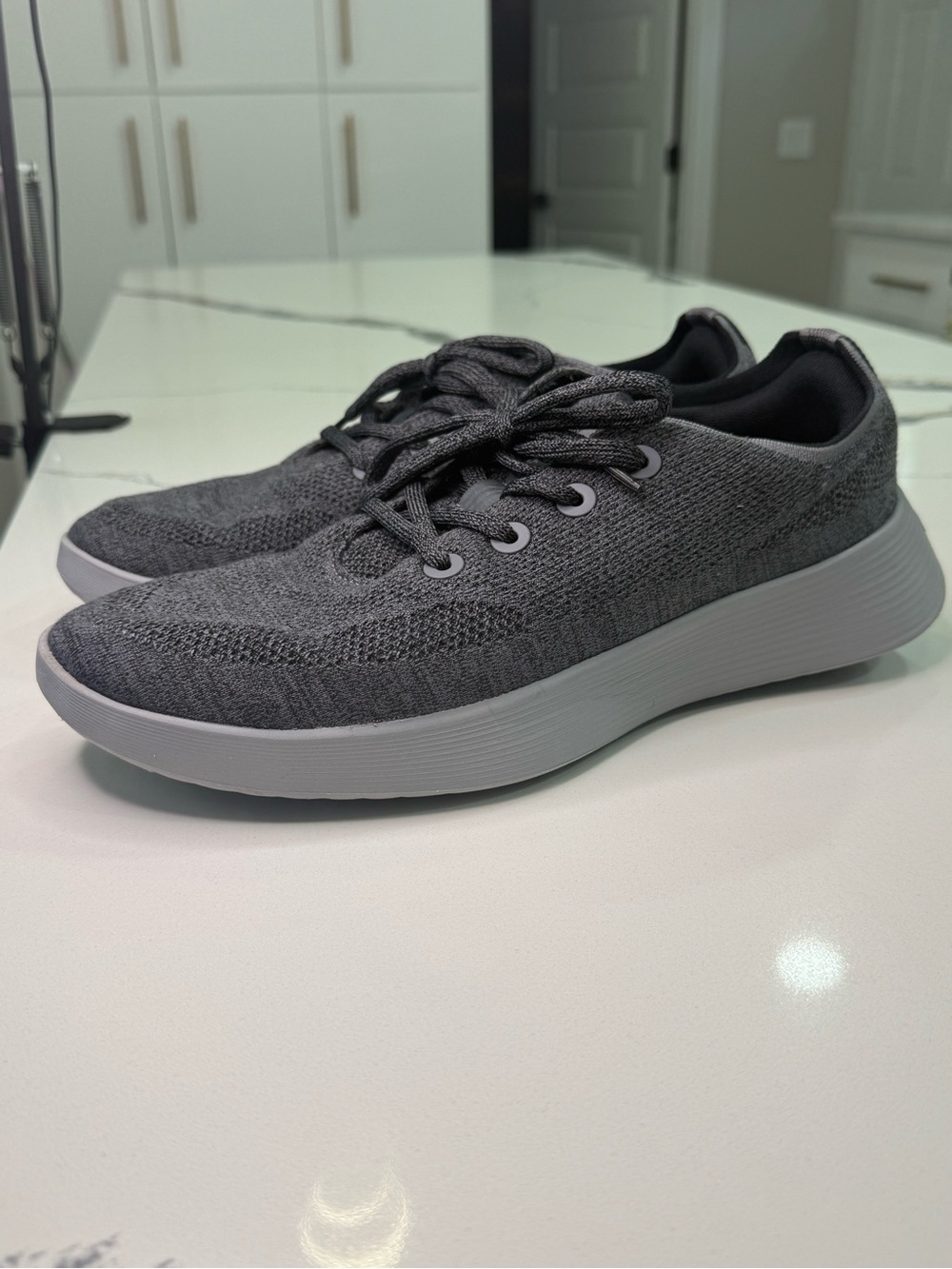 Allbirds Tree Runners Mens 12 Mist Gray Knit Sneakers Eucalyptus Tree Fiber